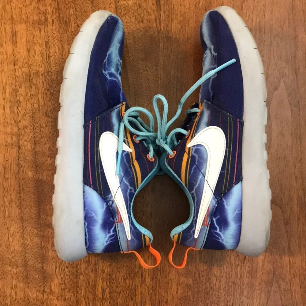 Nike blue lightening